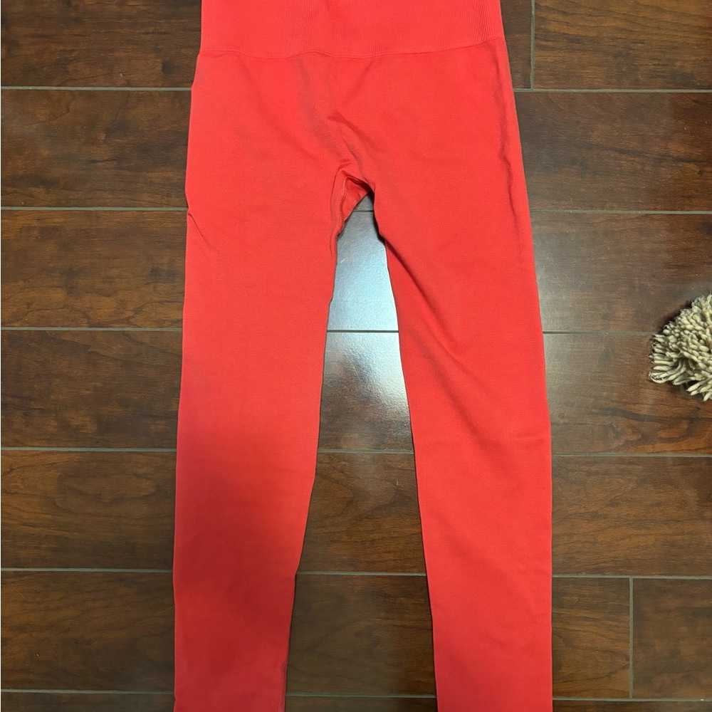 Aritzia TNA red leggings